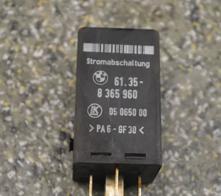 BMW X5 E53 Other relay 61358365960 05065000