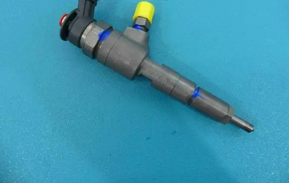 Peugeot 206 Fuel injector 0445110075 IMPRK972439