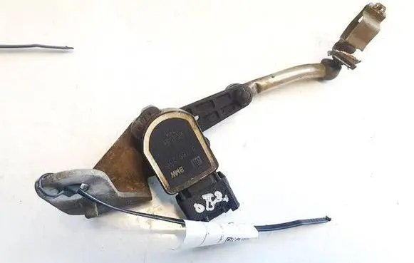 BMW 3 E90 E91 Front height sensor lever 6785205