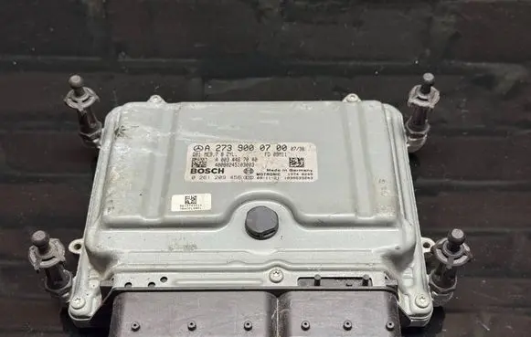 Mercedes-Benz E W212 Engine control unit/module ECU A2739000700 0261209456