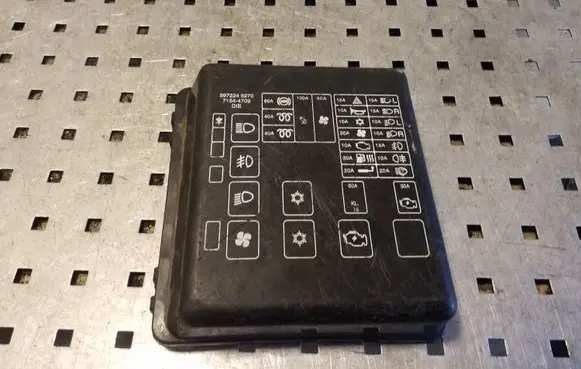 Opel Frontera B Fuse box cover 8972245270 71544709