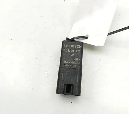Jaguar XE Glow plug pre-heat relay FX23189E2AC 0281003123