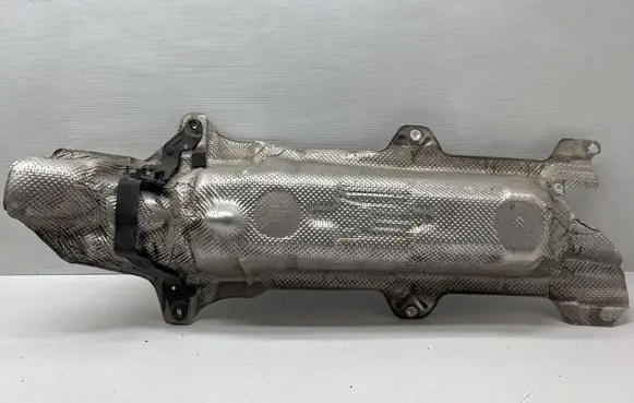 Peugeot 5008 II Exhaust heat shield 9840940180 98187Z01