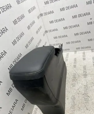 Lexus CT 200H Glove box central console 5891176010