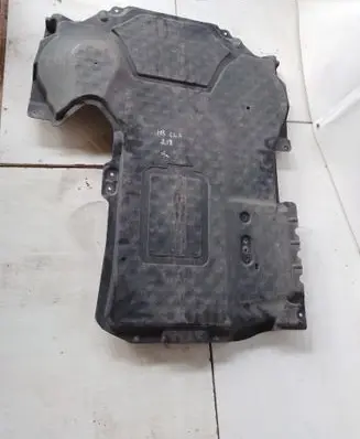 Mercedes-Benz CLS C218 X218 Engine splash shield/under tray A212520XX23