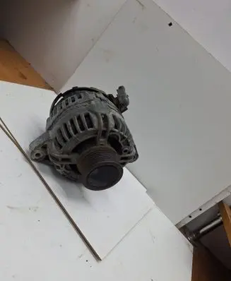 Toyota Hilux (AN10, AN20, AN30) Generator/alternator 0124315033