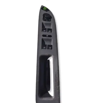 Volkswagen Golf Plus Front door window switch trim 5M1867371B