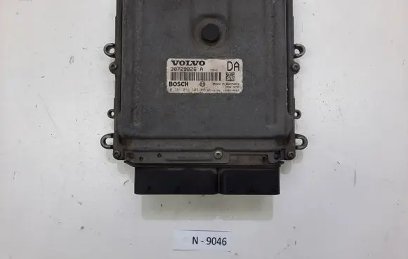 Volvo S60 Engine control unit/module 30729826A
