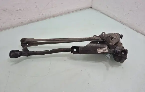 Ford Fiesta Front wiper linkage and motor 8A6117B571AB