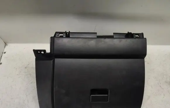 Mazda 5 Glove box set 