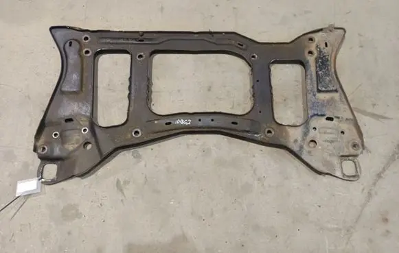 Chrysler Voyager Engine mounting bracket 