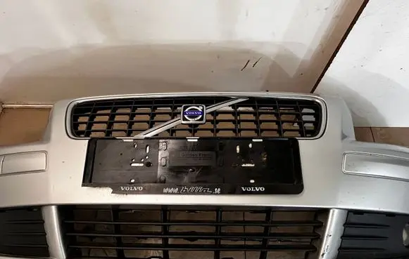 Volvo V50 Front bumper 30657005