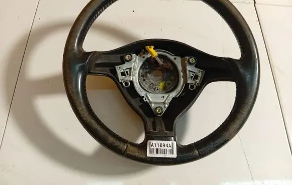 Volkswagen Golf IV Steering wheel 