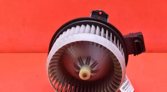 Toyota Corolla E120 E130 Heater fan/blower 2727005151