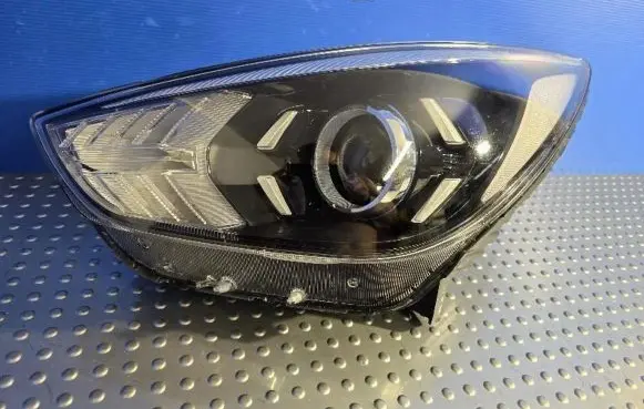 KIA Niro Headlight/headlamp 921025G