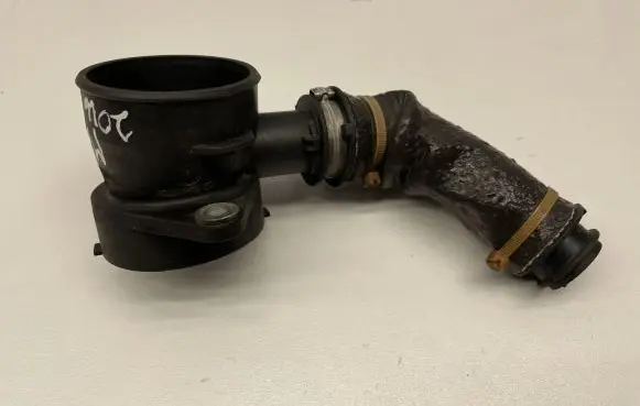 Ford Mondeo MK V Breather/breather pipe/hose 1051412S04