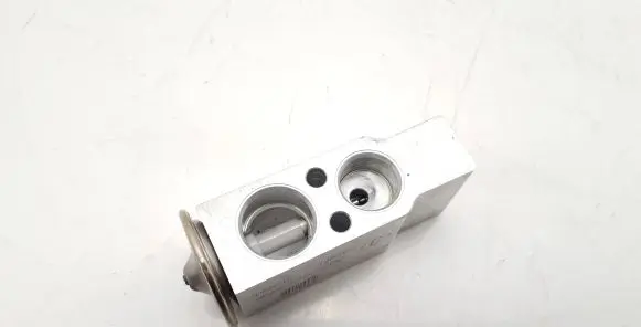Honda CR-V Air conditioning (A/C) expansion valve MF4475003600 10P18
