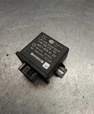 Mercedes-Benz E W211 Light module LCM a2118703126