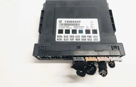Opel Insignia A Comfort/convenience module 13504342