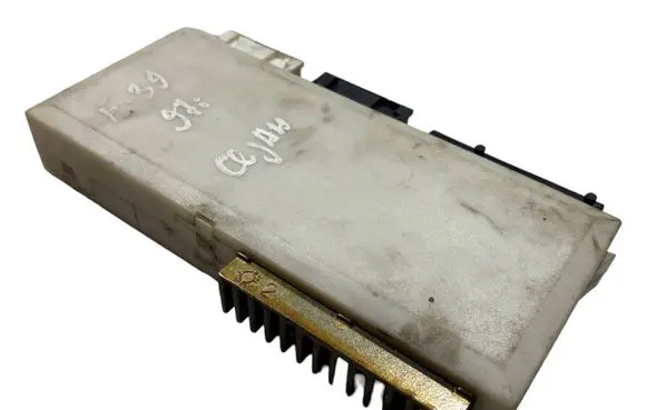 BMW 5 E39 Comfort/convenience module 8373809 12037310