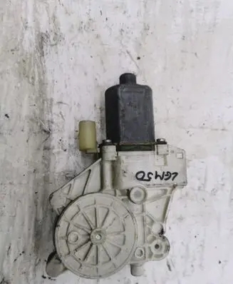 Mercedes-Benz Sprinter W906 Front door window regulator motor A0068205442