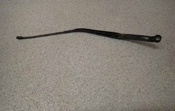 Mazda 6 Front wiper blade arm