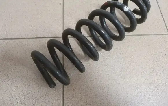 Mercedes-Benz C W205 Rear coil spring