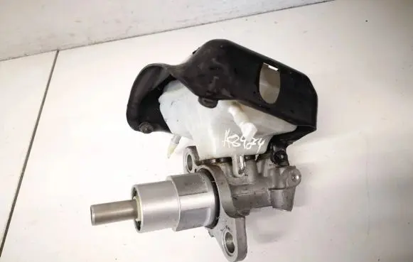 Audi A7 S7 4G Master brake cylinder