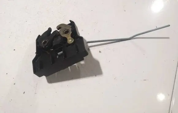 Chrysler 300 - 300C Seat back rest lock catch 90589003