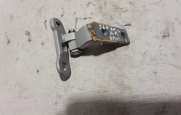 Volvo S60 Front door lower hinge 31662718