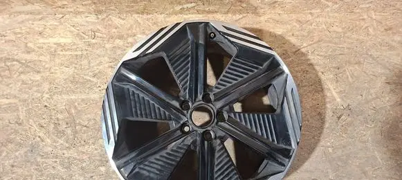 Nissan Qashqai J12 R20 alloy rim D0300HN16A K776121