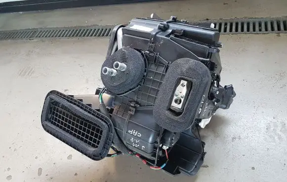 Nissan Qashqai Interior heater climate box assembly 272104EM4A