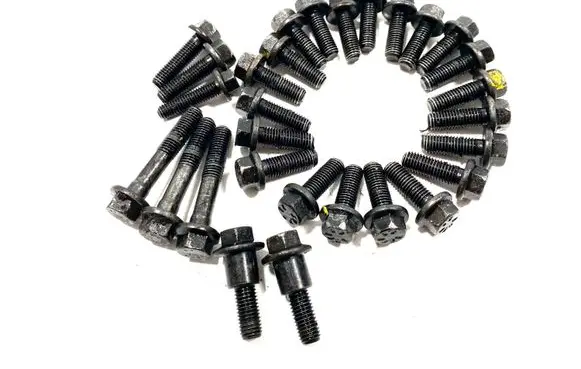 Volvo XC60 Cylinder head bolts 