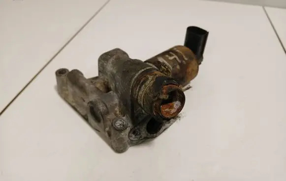 Opel Astra H Coolant heater control valve 052205A