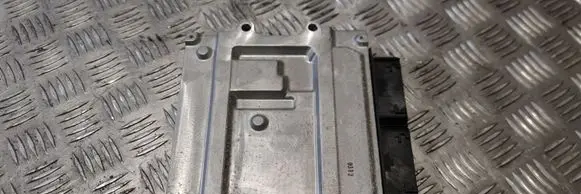 Volvo V70 Engine control unit/module 31452623