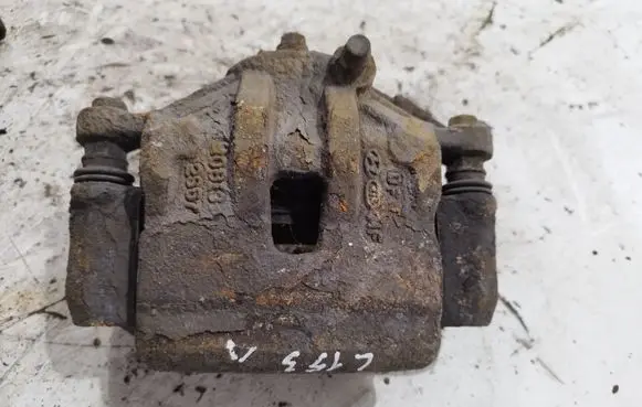 Hyundai ix20 Front brake caliper
