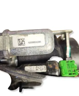 Mercedes-Benz Sprinter W906 Front seatbelt A9068600088 606370700C