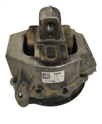BMW 4 G22 G23 G24 G26 Engine mount bracket 7581618