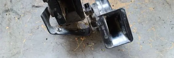 Audi A4 S4 B5 8D Horn signal 0092018