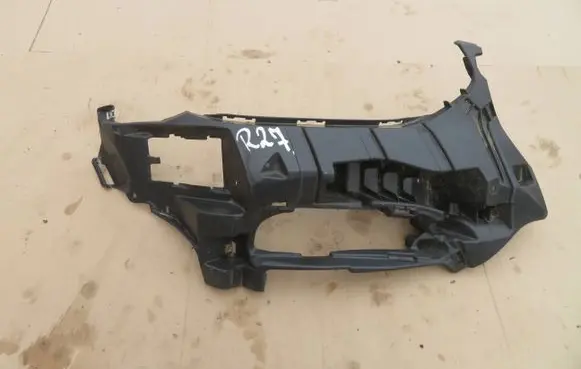 BMW X3 G01 Fog light bracket 8064596
