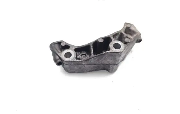 Land Rover Range Rover L405 A/C compressor mount bracket BH42-19N586-AA