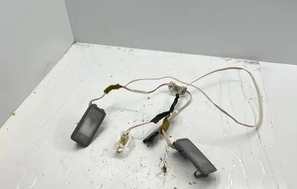 Toyota RAV 4 (XA30) Other interior light 8134030100