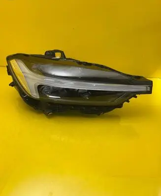 Volvo XC60 Headlight/headlamp 32404710