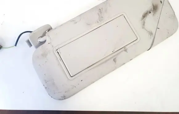 Sun visor