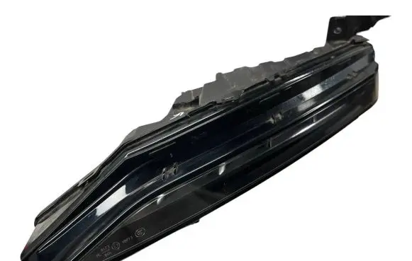 Skoda Superb B8 (3V) Front fog light 3V0941699B