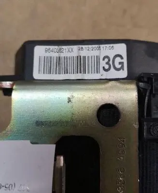 Peugeot 307 Rear seatbelt 96403821XX 5520435