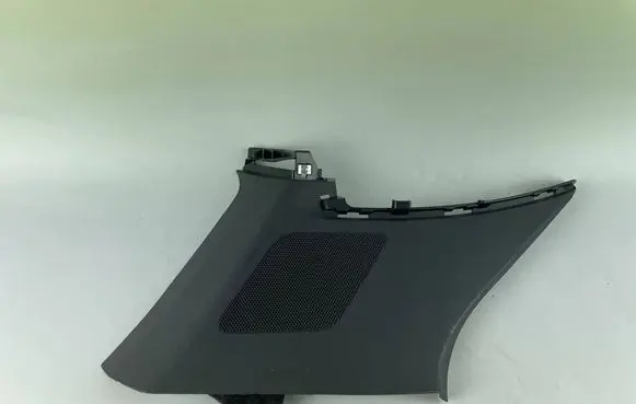 Audi Q3 F3 (D)pillar trim (top) 83A867245