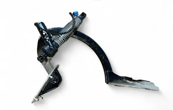 BMW 8 G16 Tailgate strut 7459168 18062019