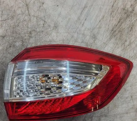 Ford Mondeo MK IV Rear/tail lights BS7113404B