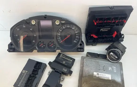 Volkswagen PASSAT B6 Engine ECU kit and lock set 03G906018 3C0937049E 3C0959433H
